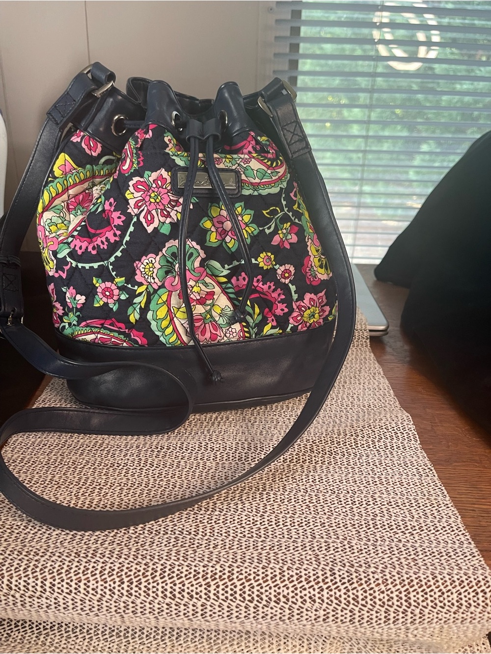 Vera Bradley paisley bucket bag 10 x 12 x 6, good condition, Quilted Floral